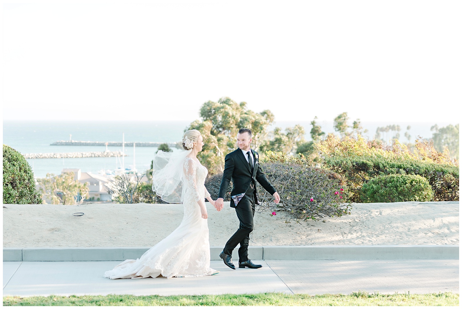 Laguna Cliffs Marriott Wedding in Dana Point. Photography by Mollie Jane Photography. To see more go to www.molliejanephotography.com.