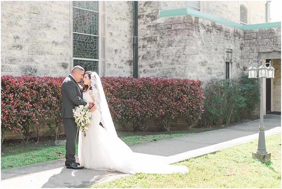 Houston Wedding by Mollie Jane Photography, to see more, go to www.molliejanephotography.com