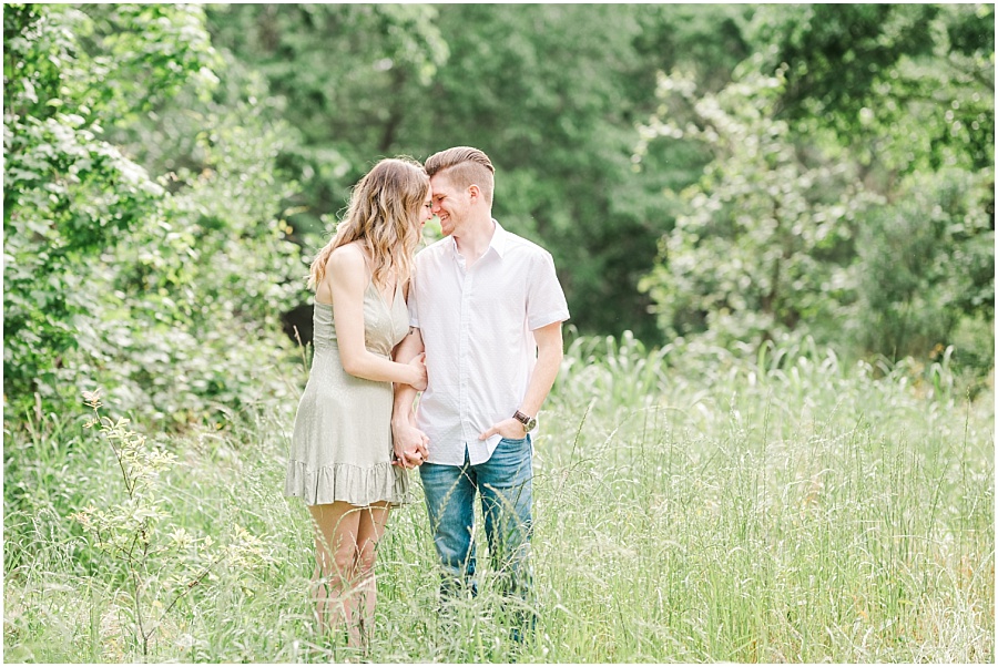 Houston Engagement Session by Mollie Jane Photography. To see more go to www.molliejanephotography.com