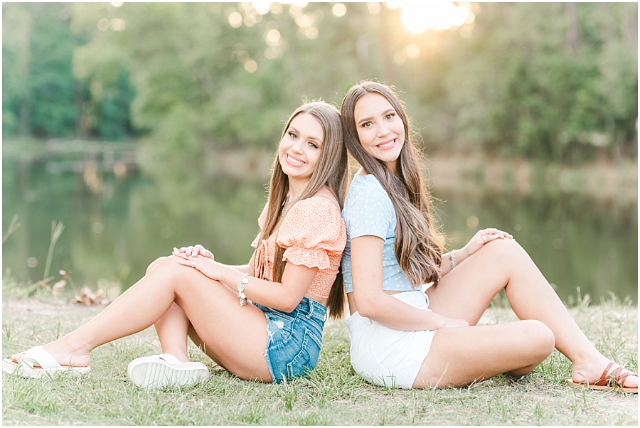 Houston best friend senior session in Cypress, Texas by a lake