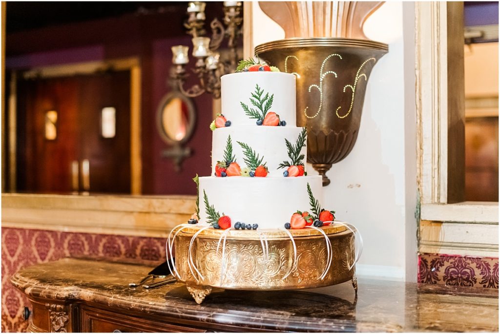 Wedding cake with New Orleans wedding cake pulls