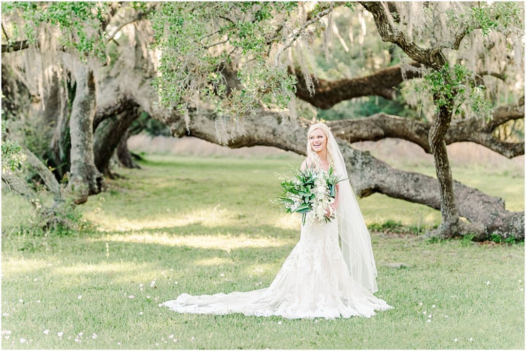 Bridal Session in Brazos Bend State Park by the oak tree