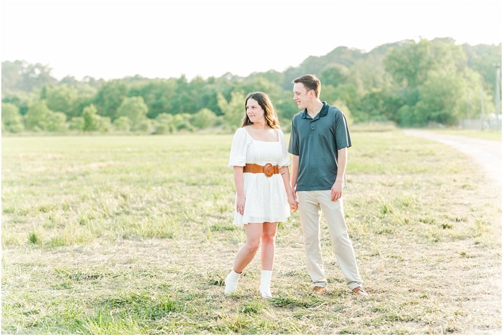 Engagement session in a field in Old Town Spring