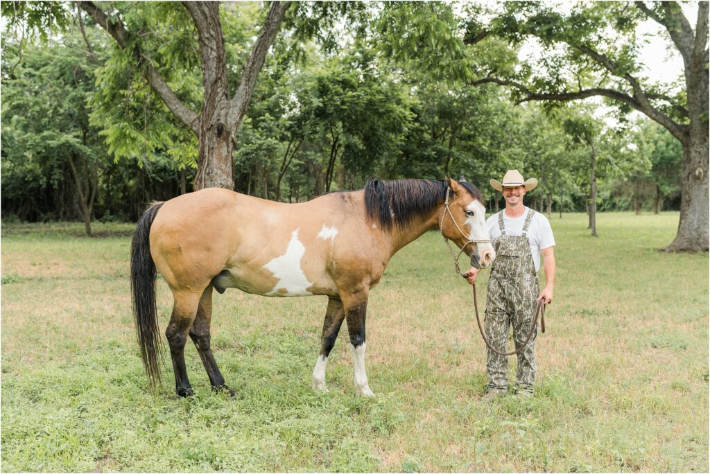A dad with his horse at a lifestyle session in College Station